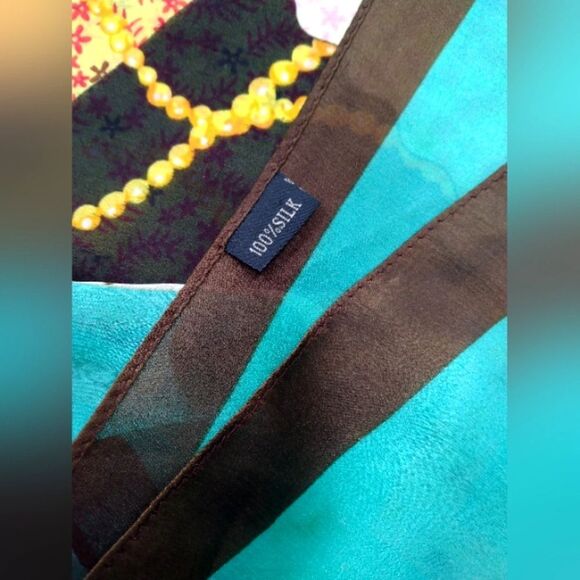 Silk Scarf Paris New York Large - Picture 11 of 13